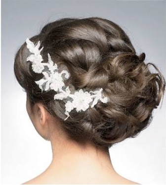 Gaya Rambut Klasik untuk Hari Pernikahan